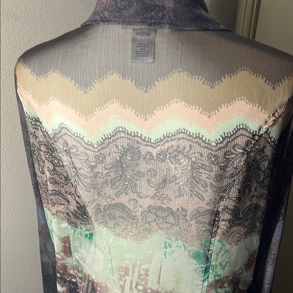 Black Floral Long Zip Front Top John Mark Large. WT247 - Picture 5 of 12